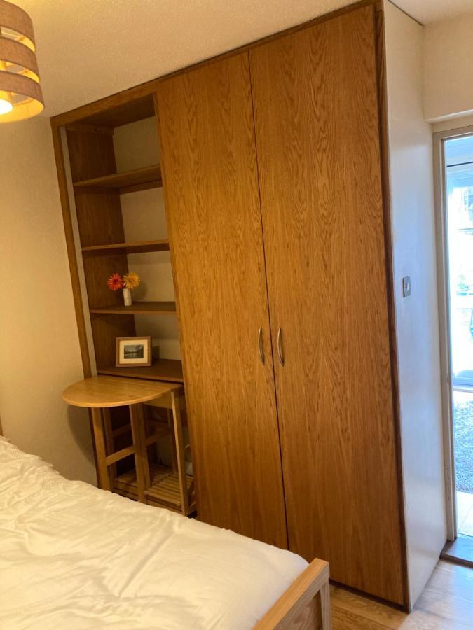 Double Bed Self Contained Annexe 14B Is To The Right Of The Main House Salisbury Exterior foto